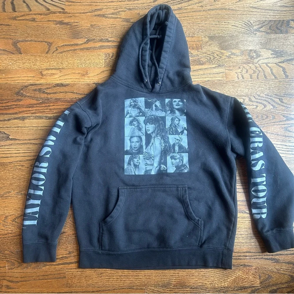 Taylor Swift Black Eras Tour Hoodie M - Picture 5 of 8